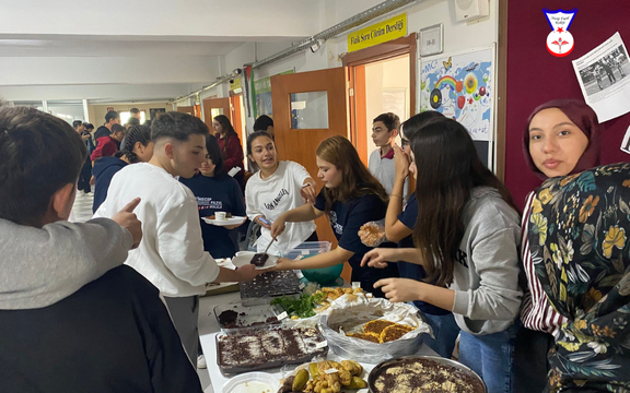 Necip Fazılda Kermes Günü